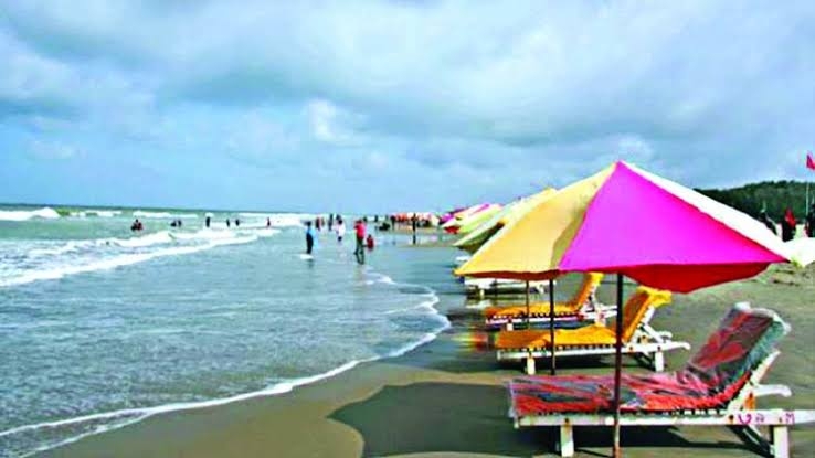 কক্সবাজার সমুদ্রসৈকতে চবি’র ৩ শিক্ষার্থী তলিয়ে যান, ১ লাশ উদ্ধার